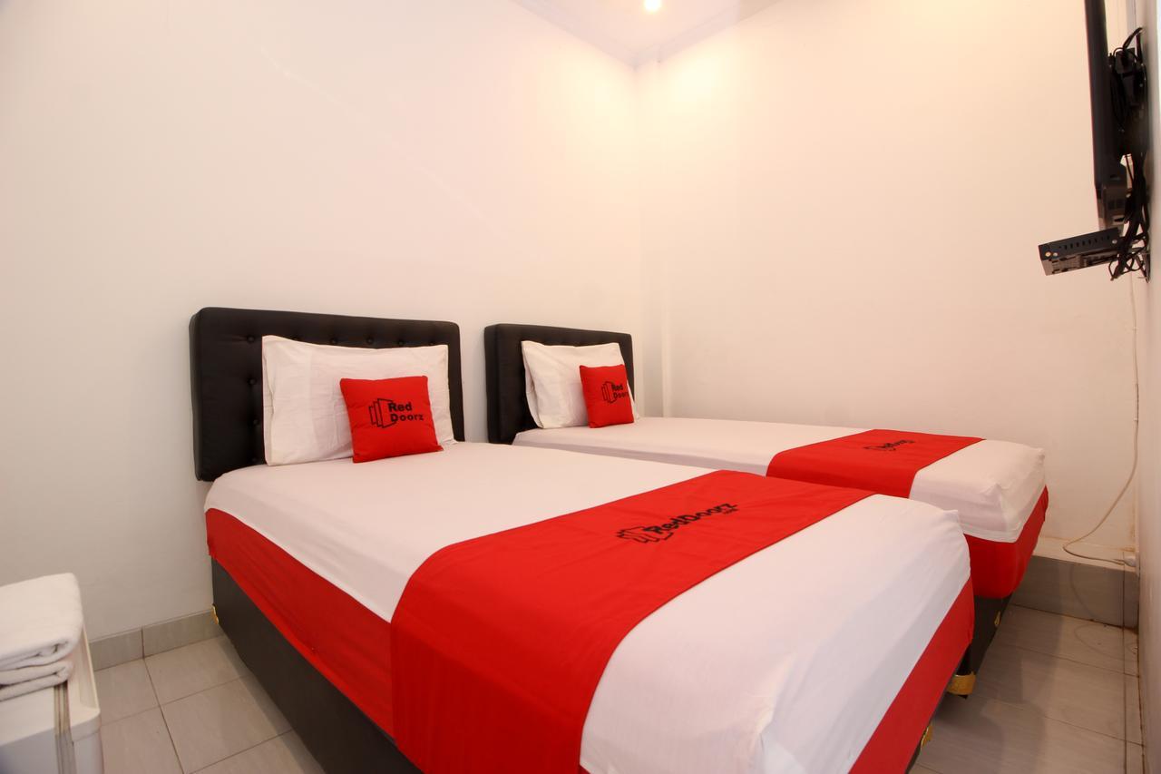 Reddoorz Plus @ Prawirotaman 3 Jogyakarta Zewnętrze zdjęcie